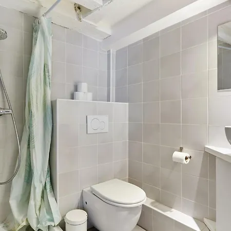 Rent A - Bonne Nouvelle * Parigi