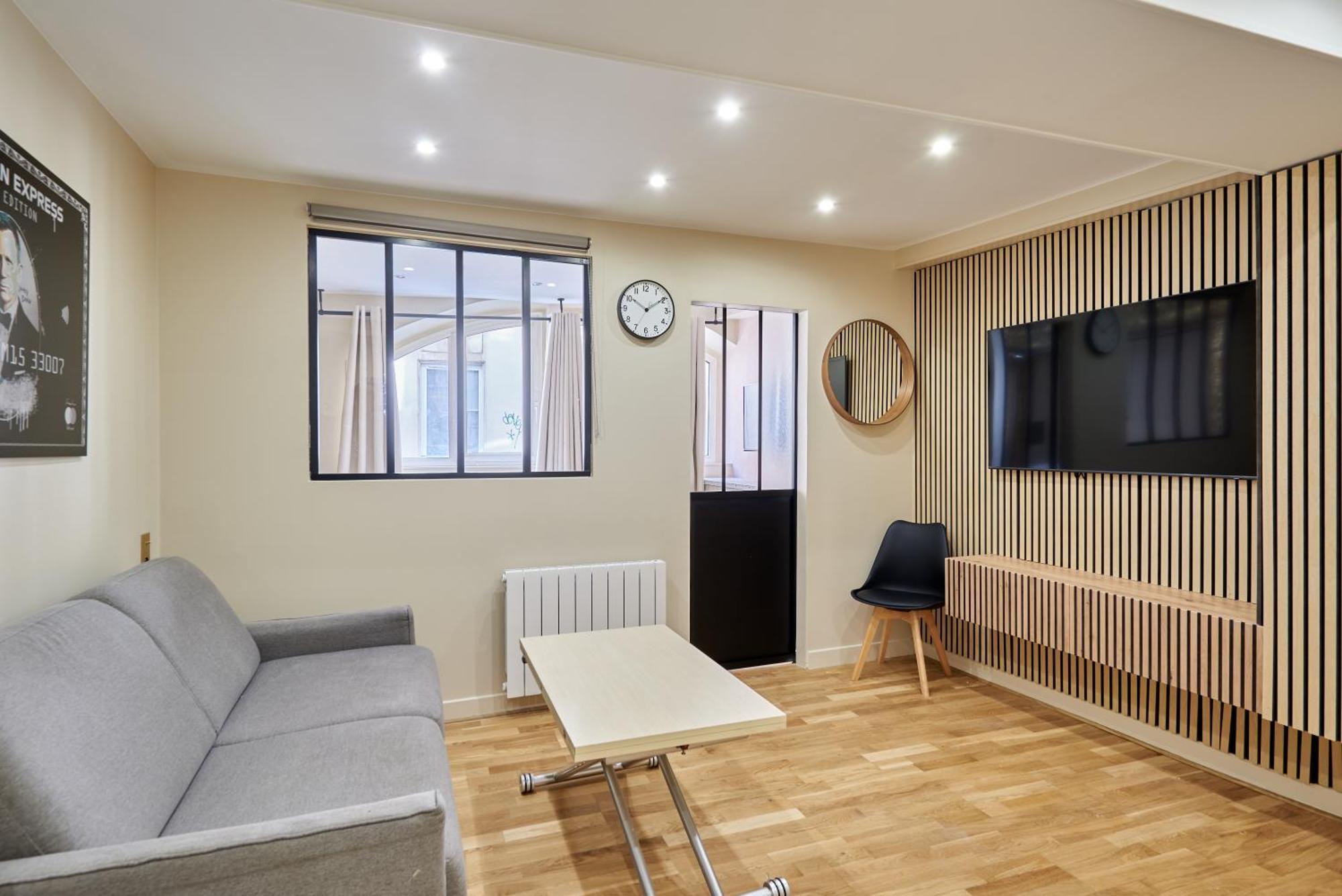 Rent A - Bonne Nouvelle * Paris